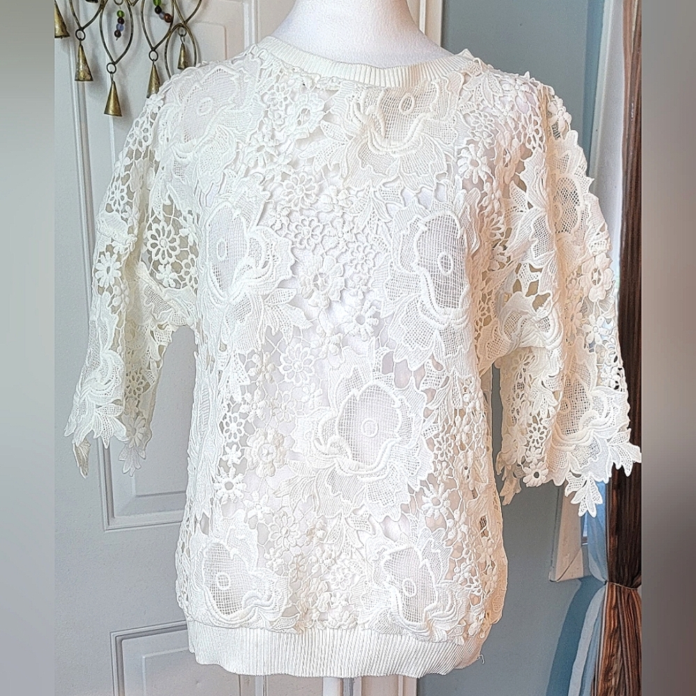 Dolan Anthropologie Peirced Petal Oversized Floral Lace Blouse Womens S Eggshell